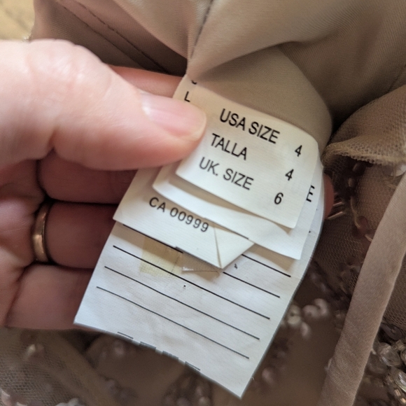 Morilee Madeline Gardner Beige And Silver Sequin Halter Mini Dress Size 4 - Picture 4 of 7